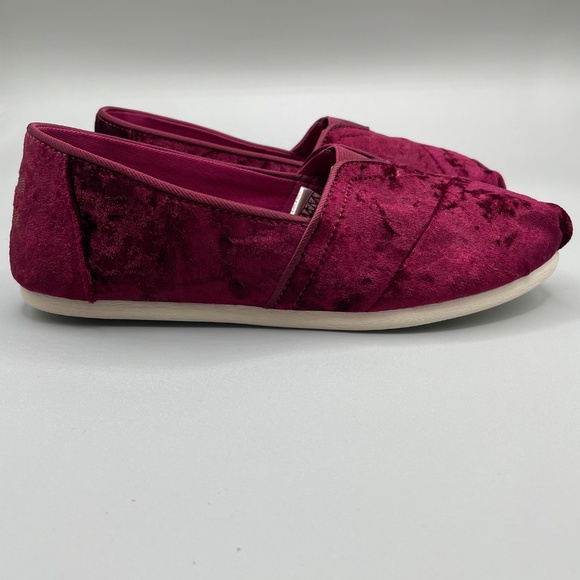 TOMS Women Cherry Red Velvet Alpargata Slip On - Size 8M - Picture 3 of 6